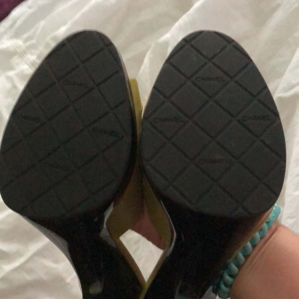 Sandals - Picture 3 of 5